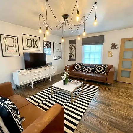 Apartment Gorgeous 2 Bedroom Edge Of Cabot Circus *