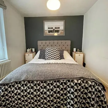 Διαμέρισμα Gorgeous 2 Bedroom Edge Of Cabot Circus